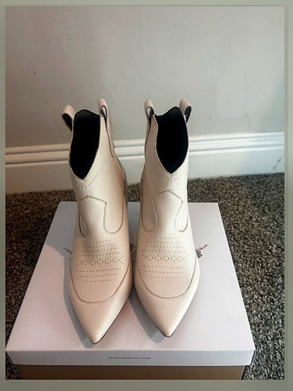Jessica Simpson Cowgirl Boots/Heels